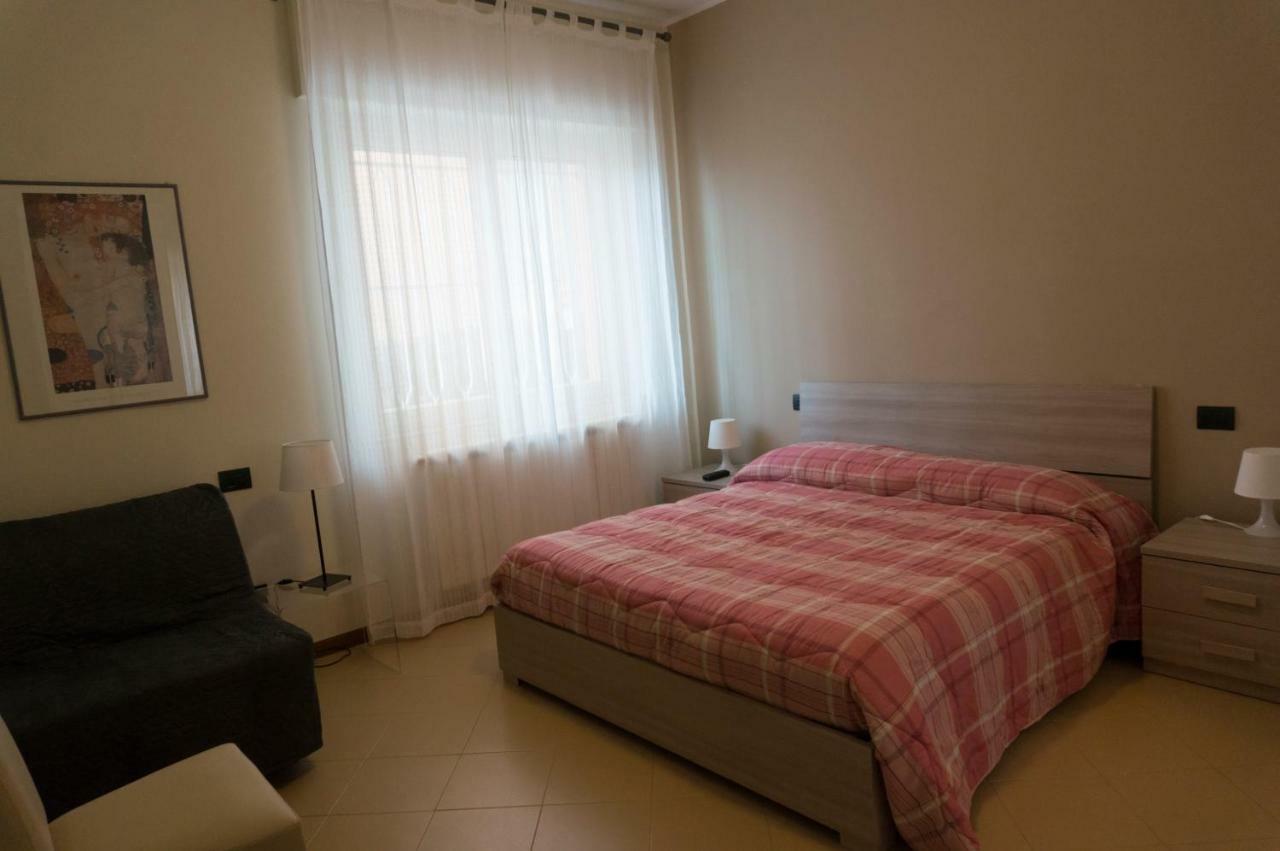 לינה וארוחת בוקר קייטי Il Viale מראה חיצוני תמונה